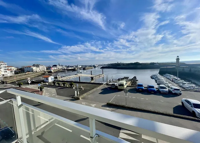 Le Balcon Du Port * Les Bussolleries